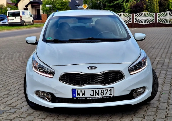 Kia Ceed cena 45800 przebieg: 60000, rok produkcji 2015 z Drawsko Pomorskie małe 781